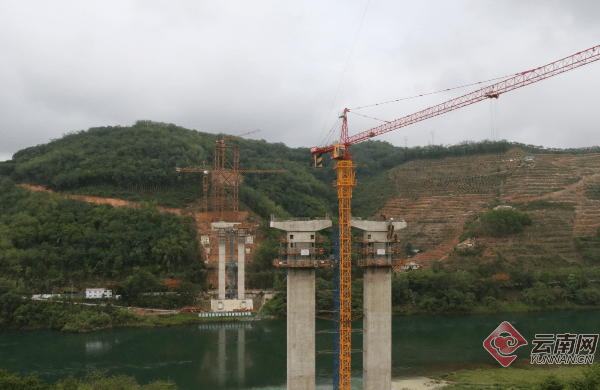 “芒市梁河高速建设喜讯连连，进展捷报频传”